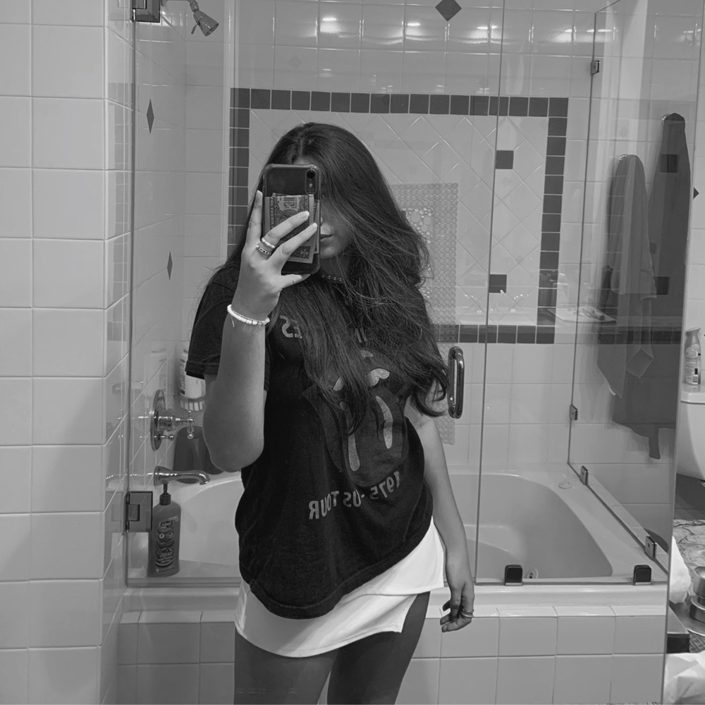 Meet your Posher, Luna